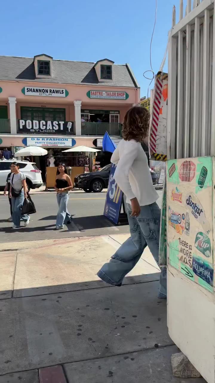 Just passin by… #jnco #jncojeans