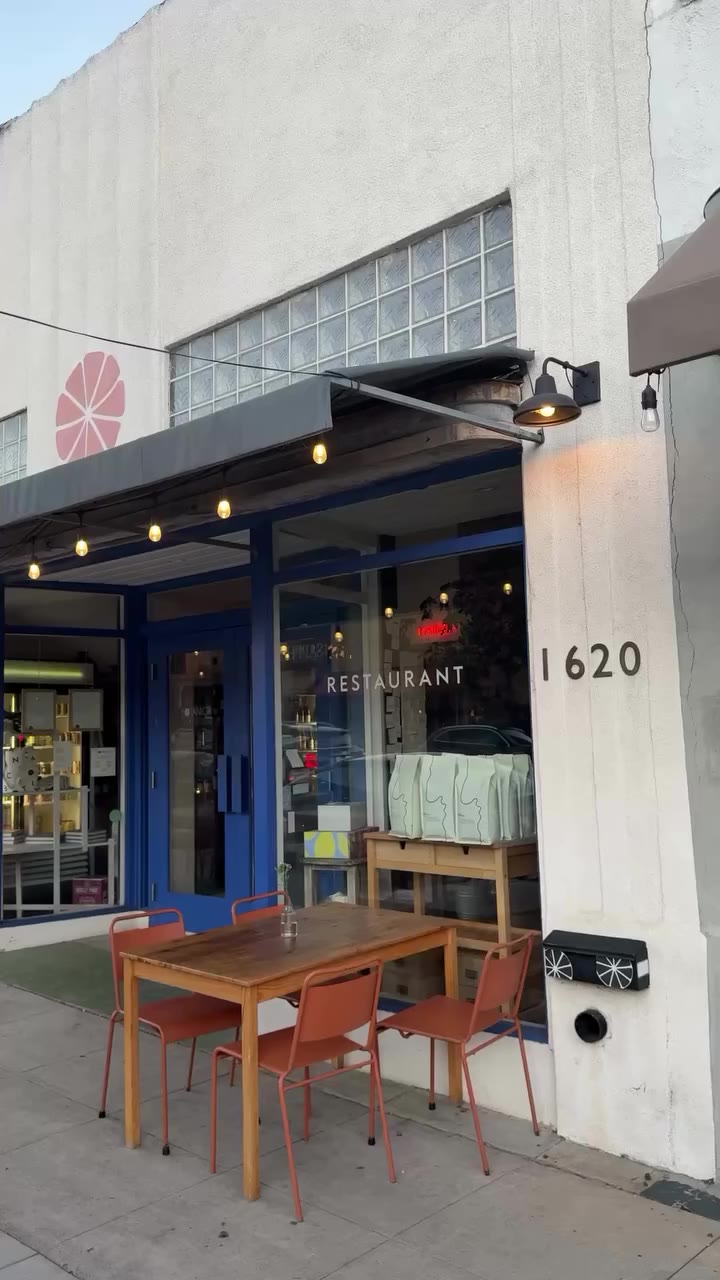 @botanicafood has been holding down Silverlake for almost a decade and somehow…