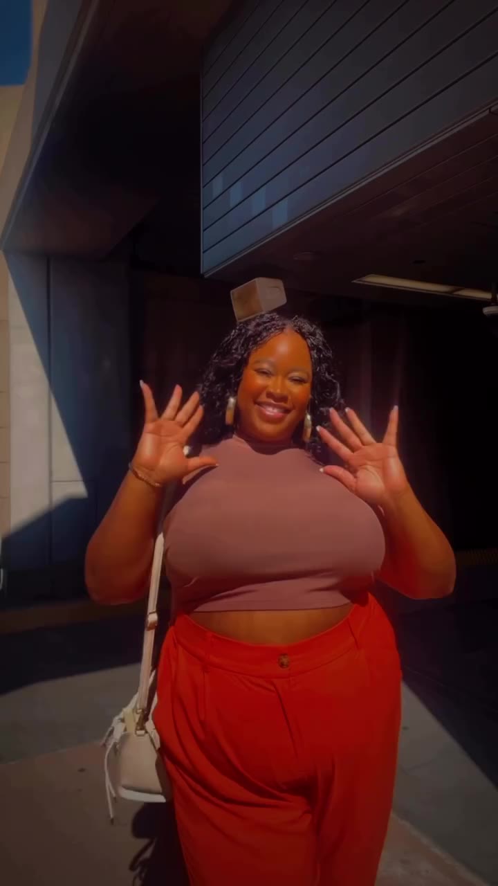The runways are for plus-sized. 🫰🏽 ain’t asking for permission 👏🏽 . 🎬…