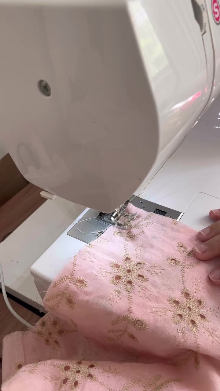 Ah!! A Cassa Bordada é um tecido verdadeiramente nostálgico… Trouxemos o…