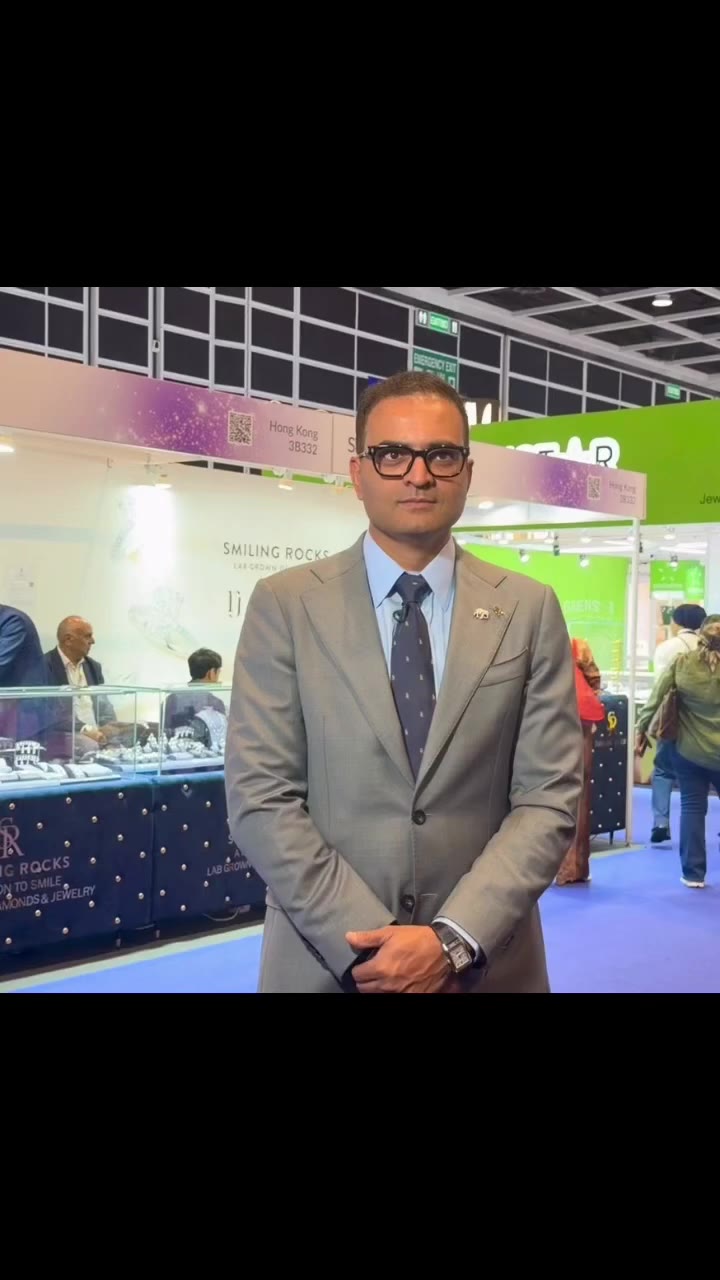 Smiling Rocks Co-Founder & CEO Zulu Ghevriya reveals the brand’s lab-grown…