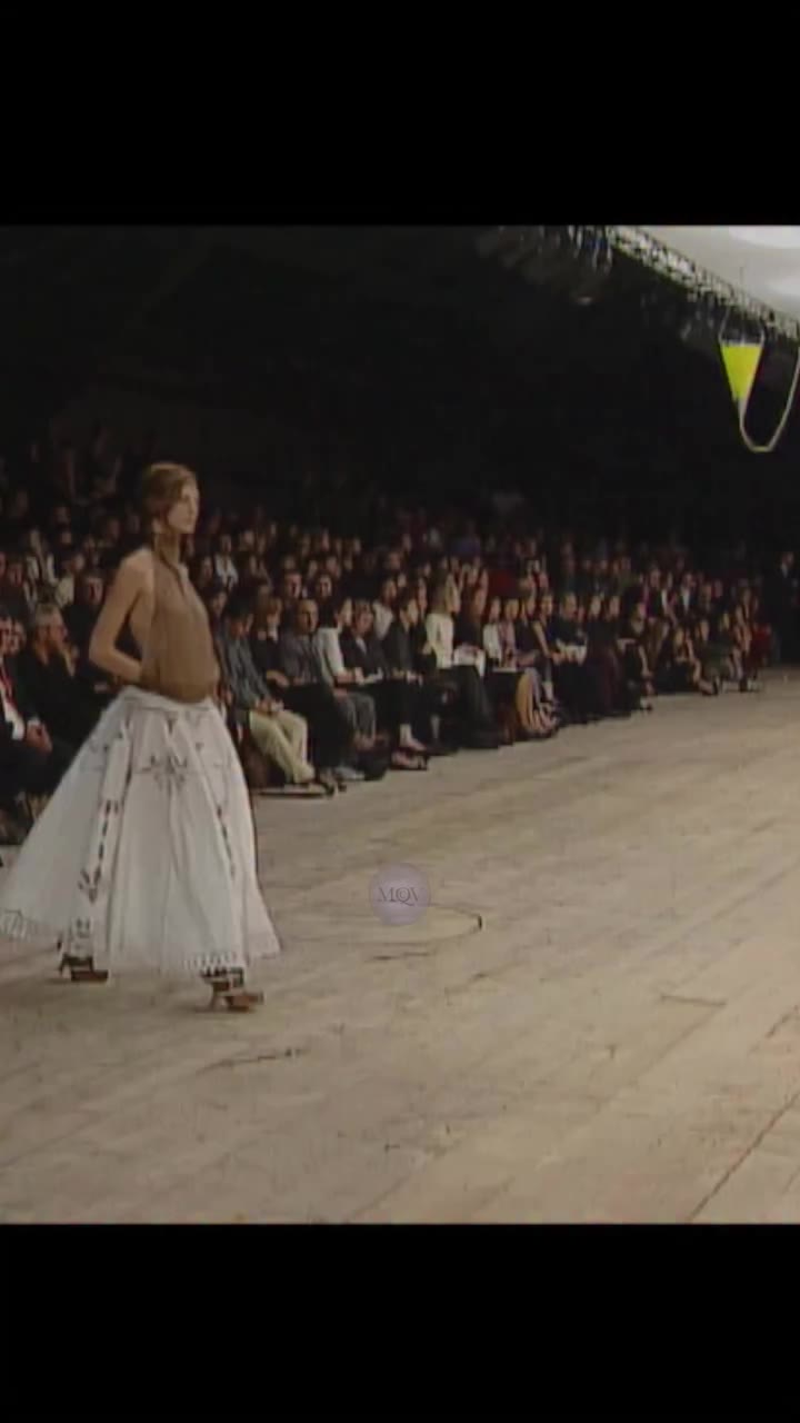 LEE ALEXANDER MCQUEEN - LONDON • @angelalindvall @gisele Colette Pechekhonova…