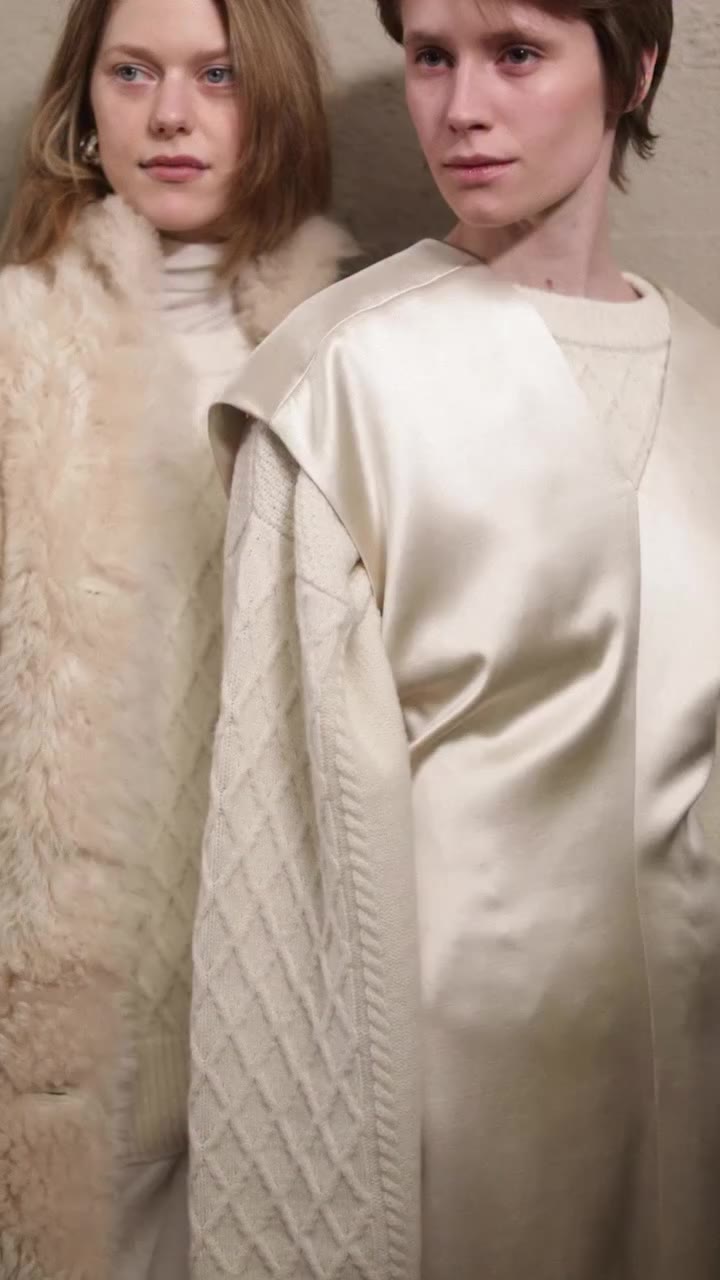 Details from our AW26 show. Explore the collection online and in our boutique…