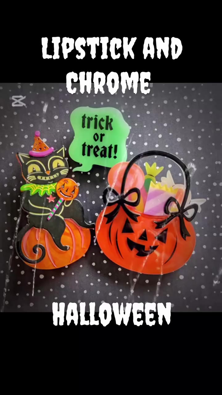 🎃 Look at how beautifully these @lipstickandchrome Halloween brooches pair…