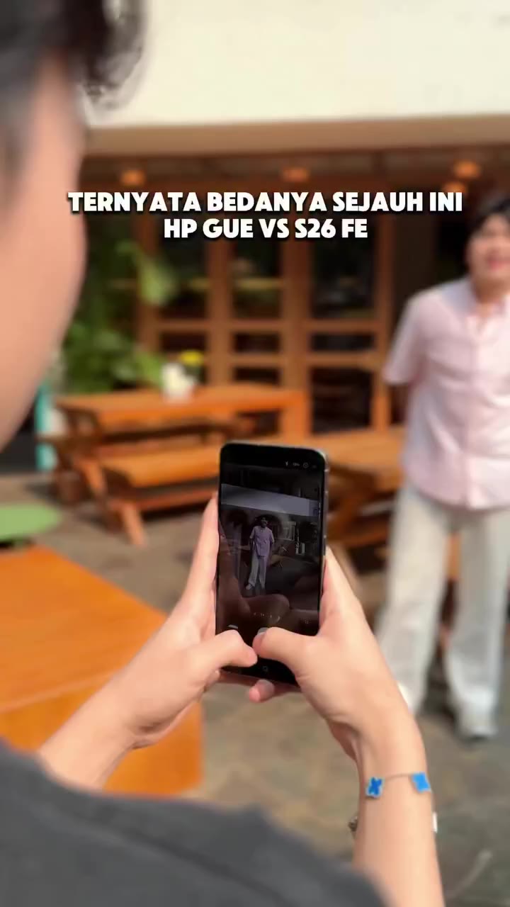 Foto biasa, tapi hasilnya bisa sejauh ini 👀 Gue coba langsung Photo Assist di…