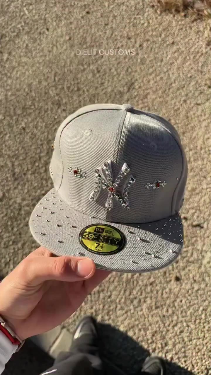 🥇🥇 God bless yall❤️ #custom #customcap #fashion #newera #neweracap