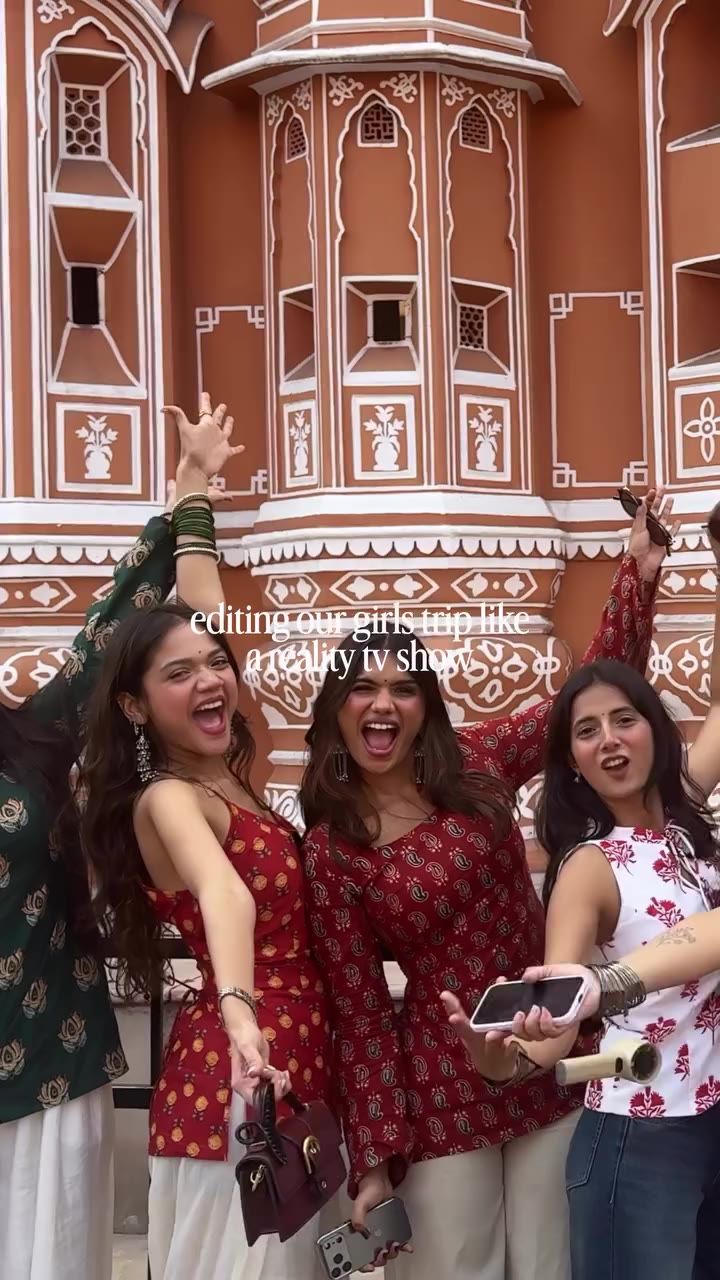 a whole lot of fun and chaos in jaipur with our oyela girls 😭🤪