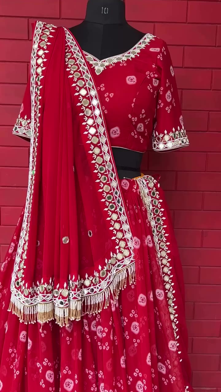 Keeping traditions alive, one beautiful print chaniya choli at a time. 🌹✨