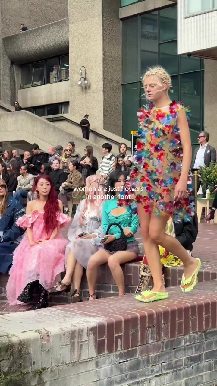 Susan Fang S/S27 🪷 a beautiful morning spent at the Barbican, one of my fave…