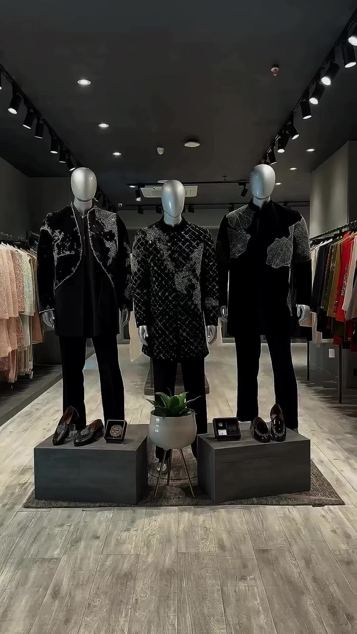 The Indo-Western edit has landed in Kolkata, and it’s pure sartorial drama…