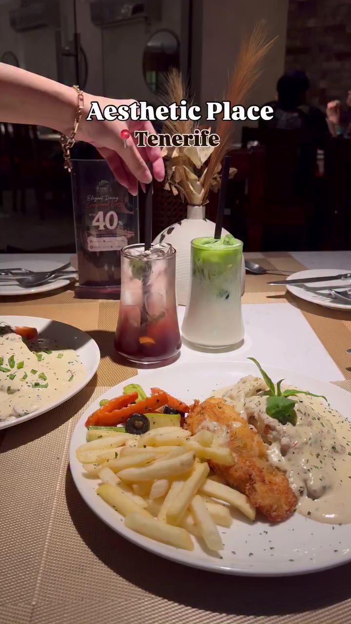 X @tenerifecafe . Great Ambiance, Amazing Food😍 Creamy Tuscan Chicken 10/10…
