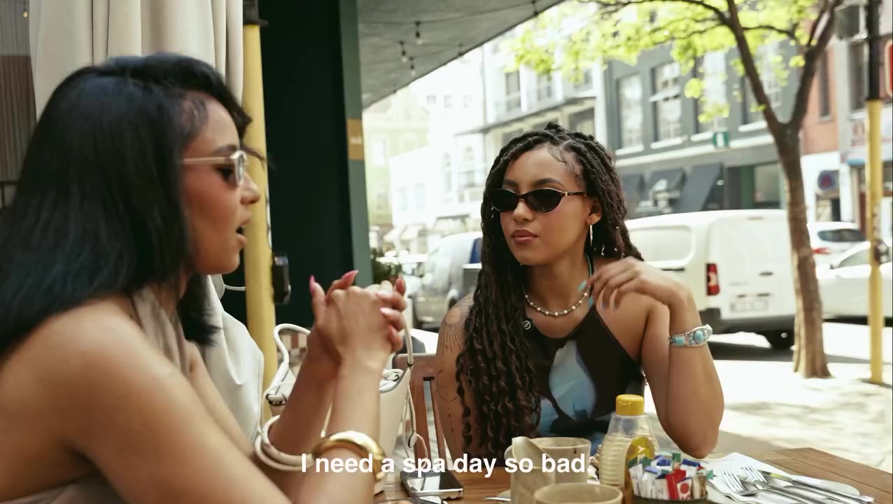 Stealing style? Not so fast! A guy tries to snatch her active & productive…