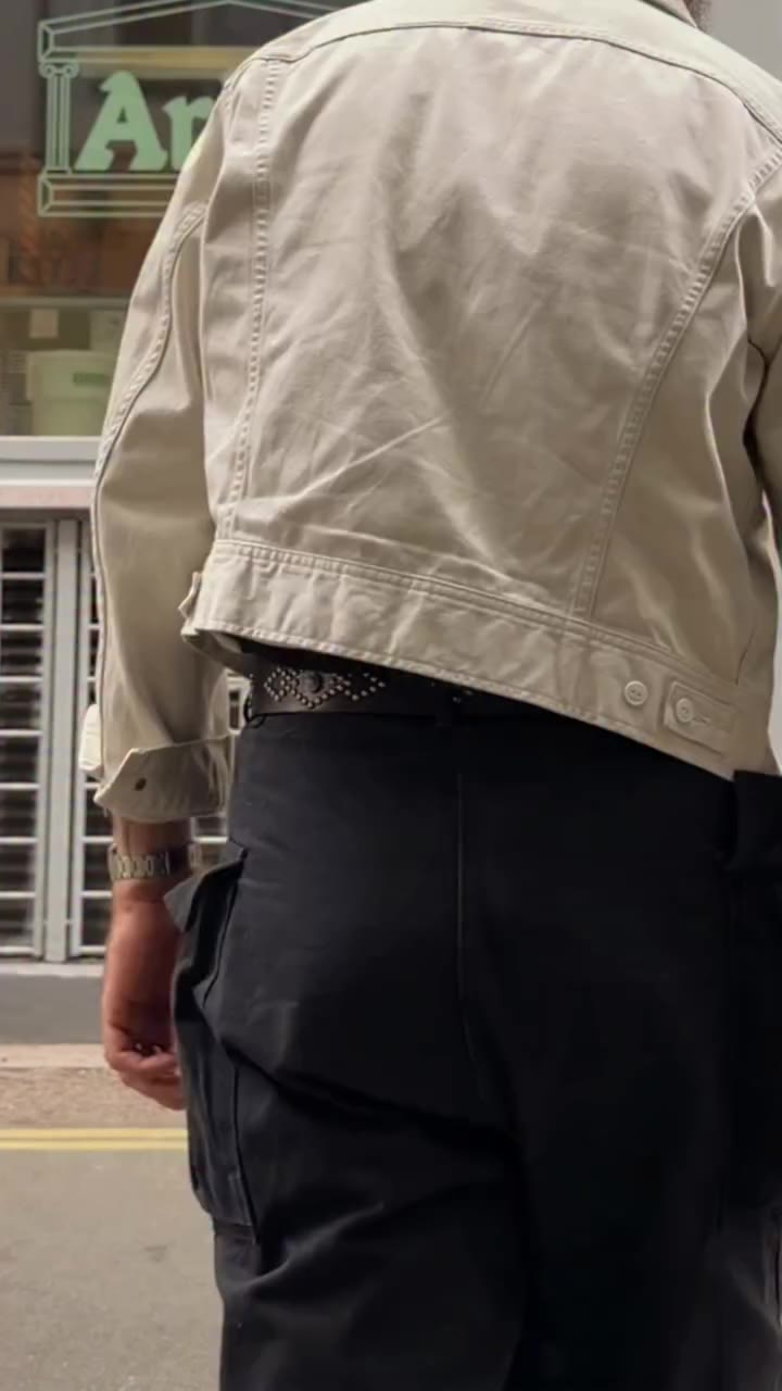 I recently mentioned that when I got this ecru Cash Jacket, it wasn’t as…