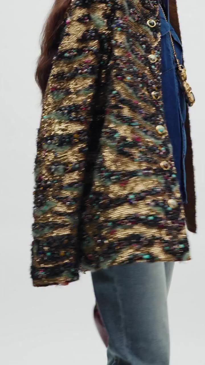 BENGAL BYZANTINE BROADWAY A multi-seasonal runway collection featuring High…