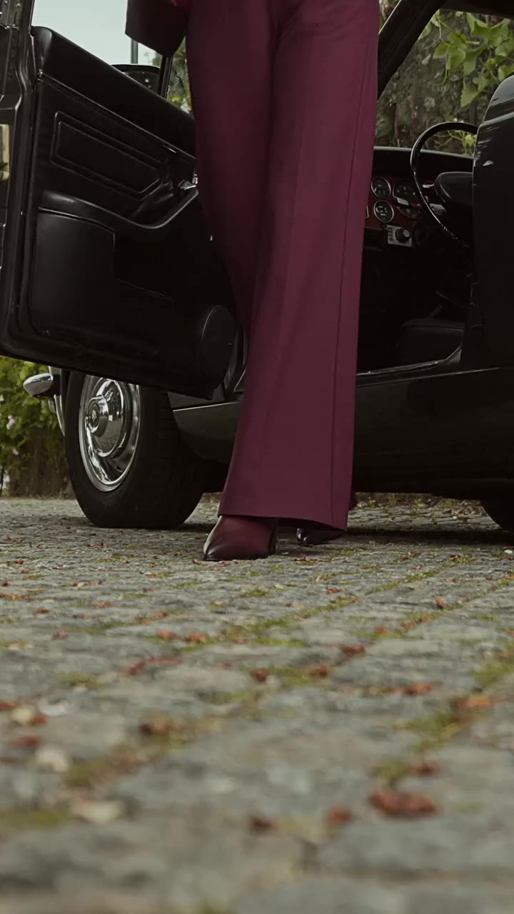 Deep, bold, and effortlessly sophisticated. Fall Red is having its…