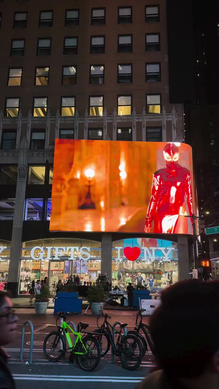 I be on the block 😏 Such a full-circle moment. My first-ever Times Square…