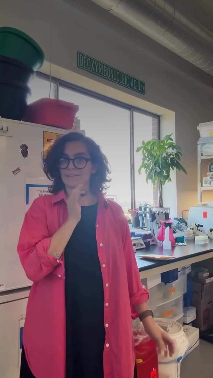 What happens when a biologist spends 14 days getting to know her own scent?…
