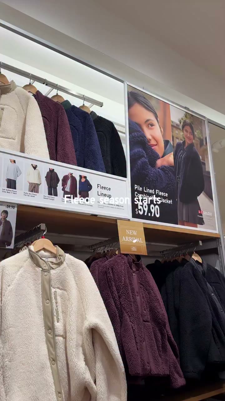 Pile-lined fleece, contrast panels, and just the right amount of utility…