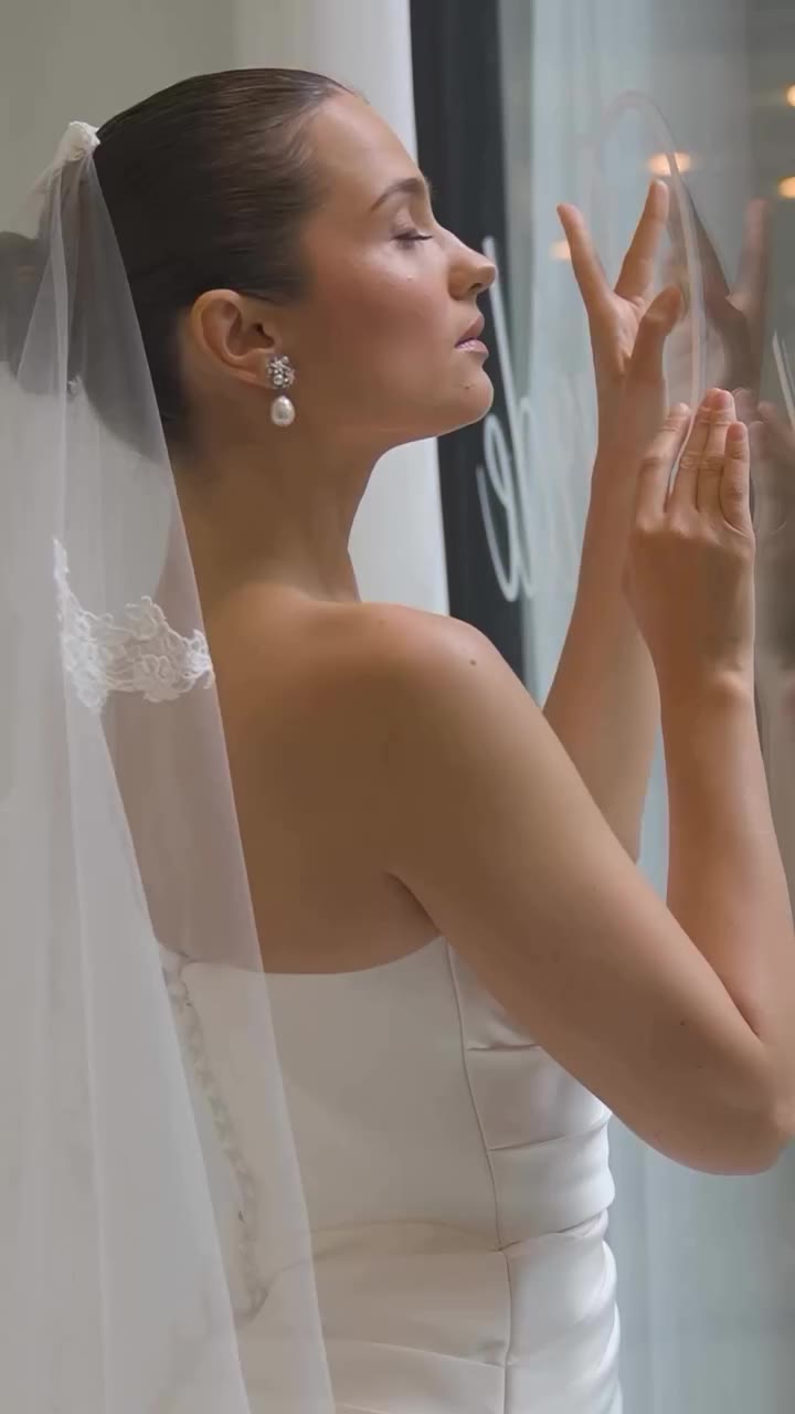 This gown & veil by @eliesaabbridal is coming soon to Ultimate Bride… 🤍