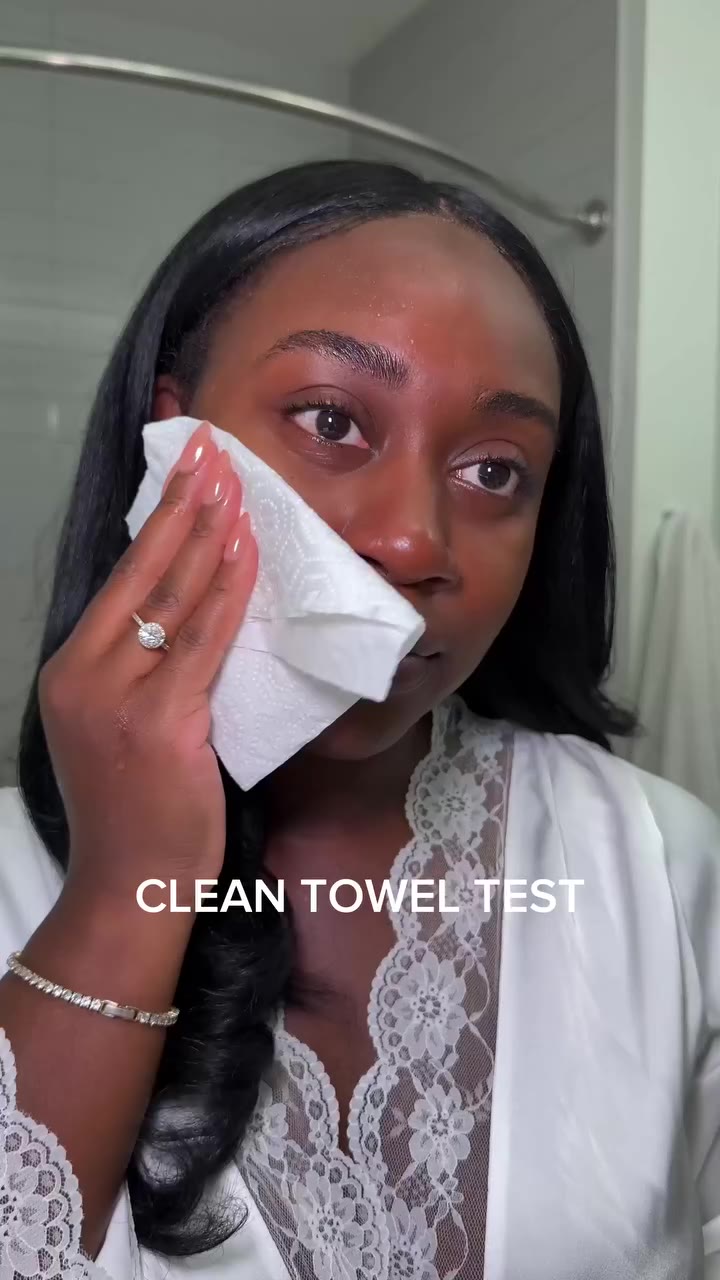 Award-winning cleansing balm 🏆 Clean towel test approved ✨⁠ ⁠ Meet @allure’s…