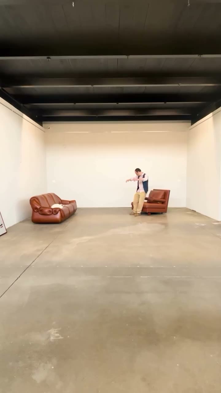 Living Spaces #1 | Sei personaggi in cerca di arredo di Pietro Montani Nasce…
