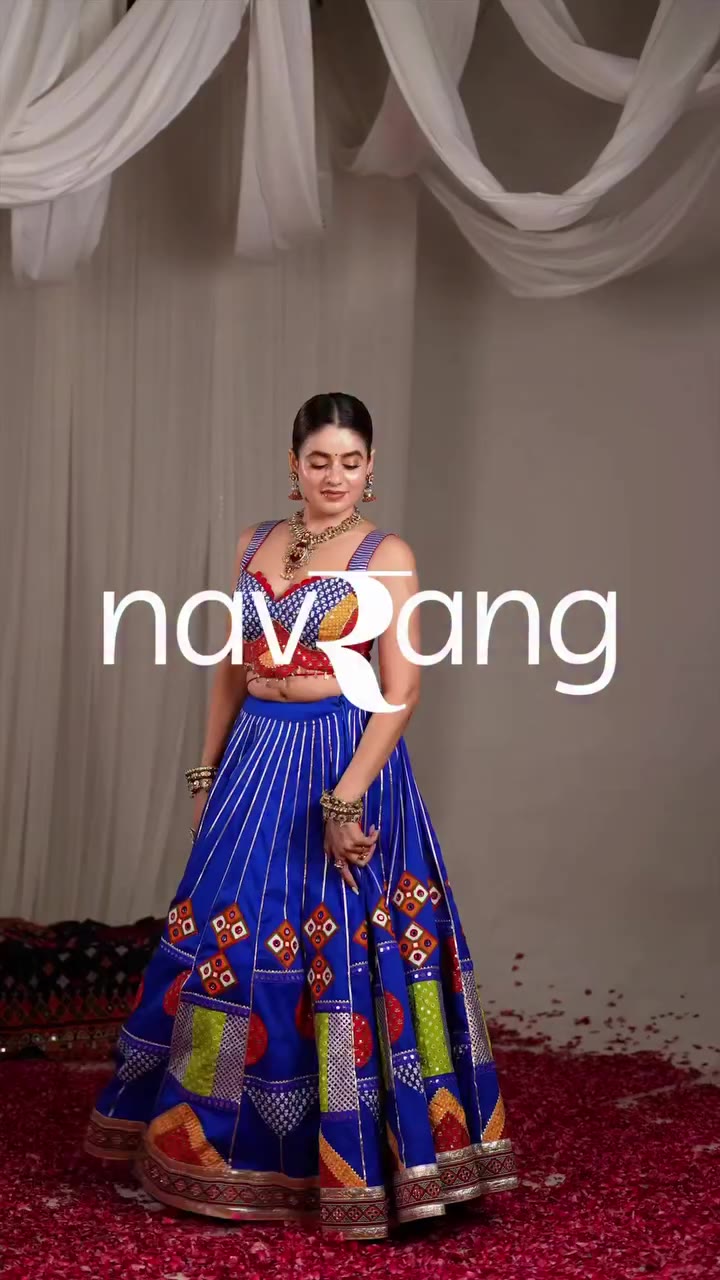 DAY — 4 A collection made in Blue, Green and Red is all you need this Navratri…