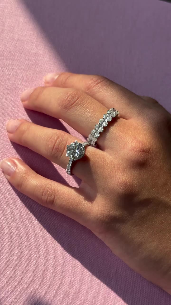 A refined pairing of brilliance and balance. #YazandCo #LabGrownDiamonds…