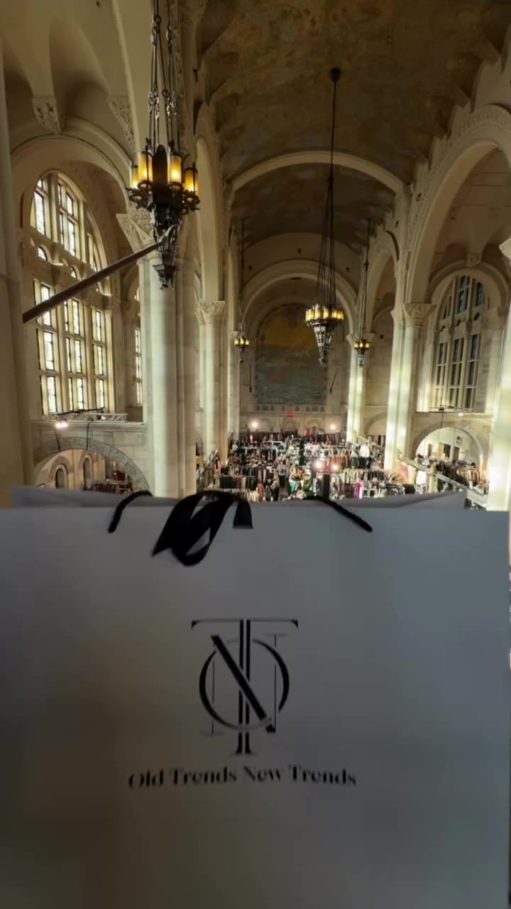 Three straight weekends of OTNT’s vintage designer bags in real life!? Find us…
