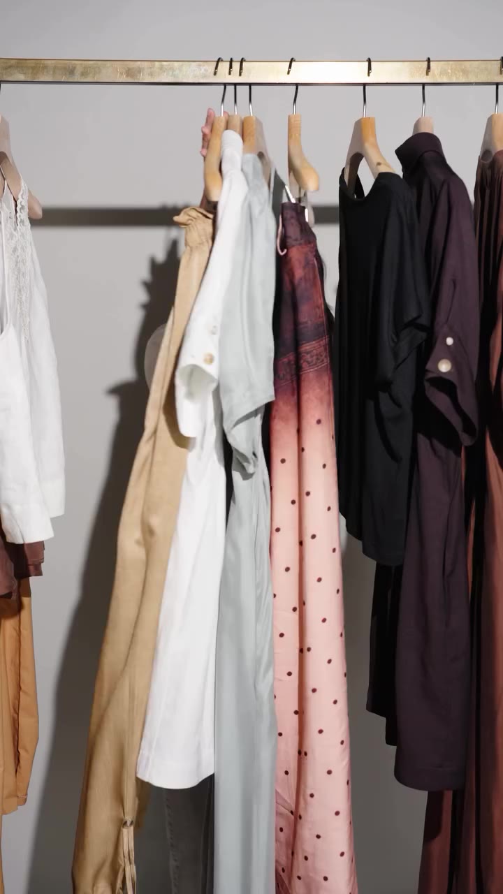 Colores que inspiran, prints y piezas pensadas para acompañarte toda la…