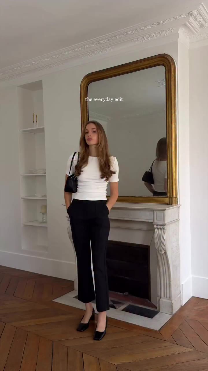 proof 90’s minimalism will never go out of style @nakedvice