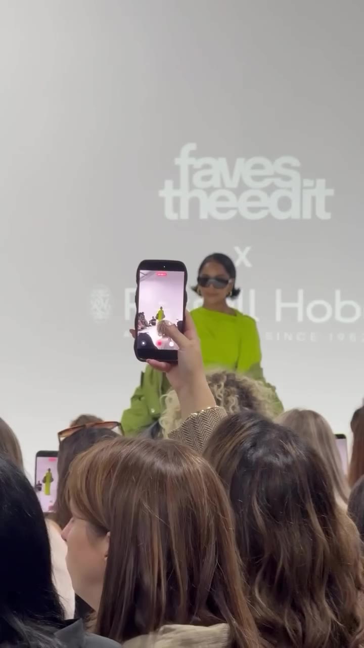 We’ve had the most incredible day at @favestheedit Live - our first LFW event!…