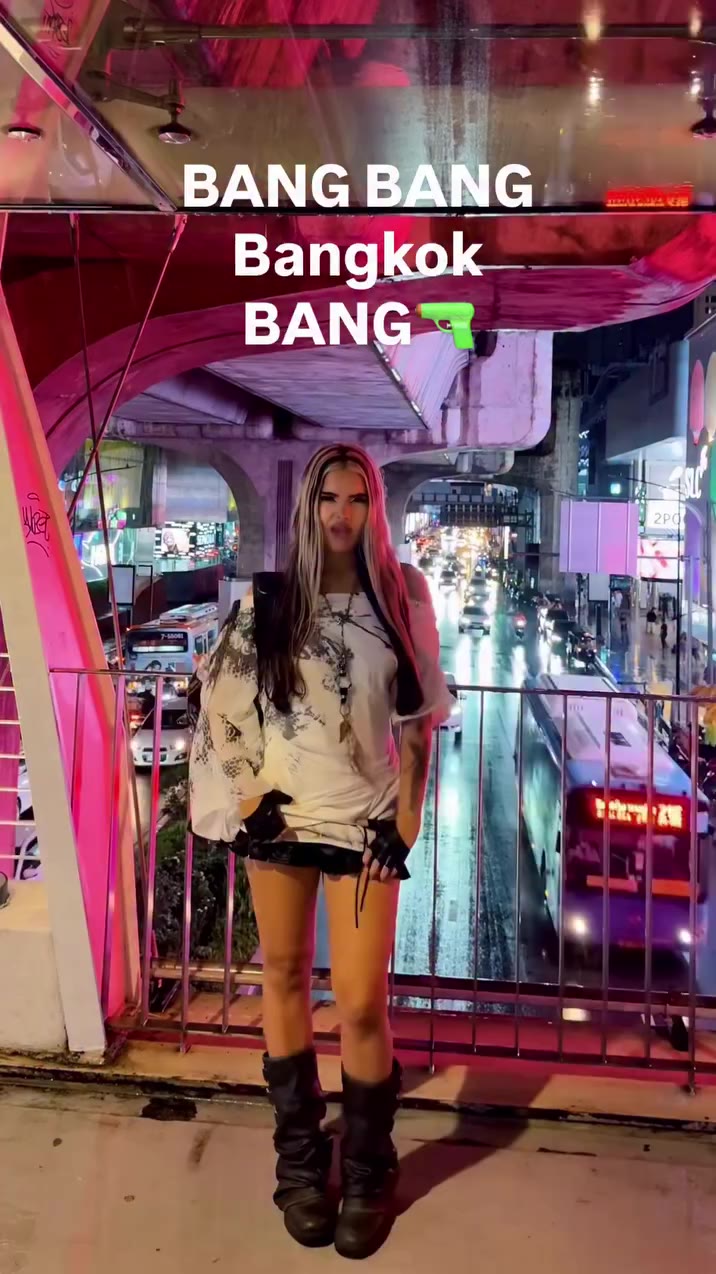 HELLO THAILAND, ily! #outfi̇tcheck #lalisa #cyberpunk #sawadika