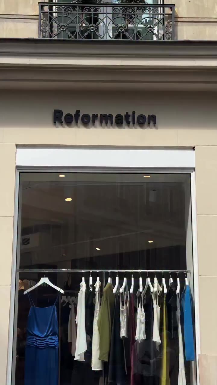 A little rendezvous at Ref Paris. @_sarahndiaye_