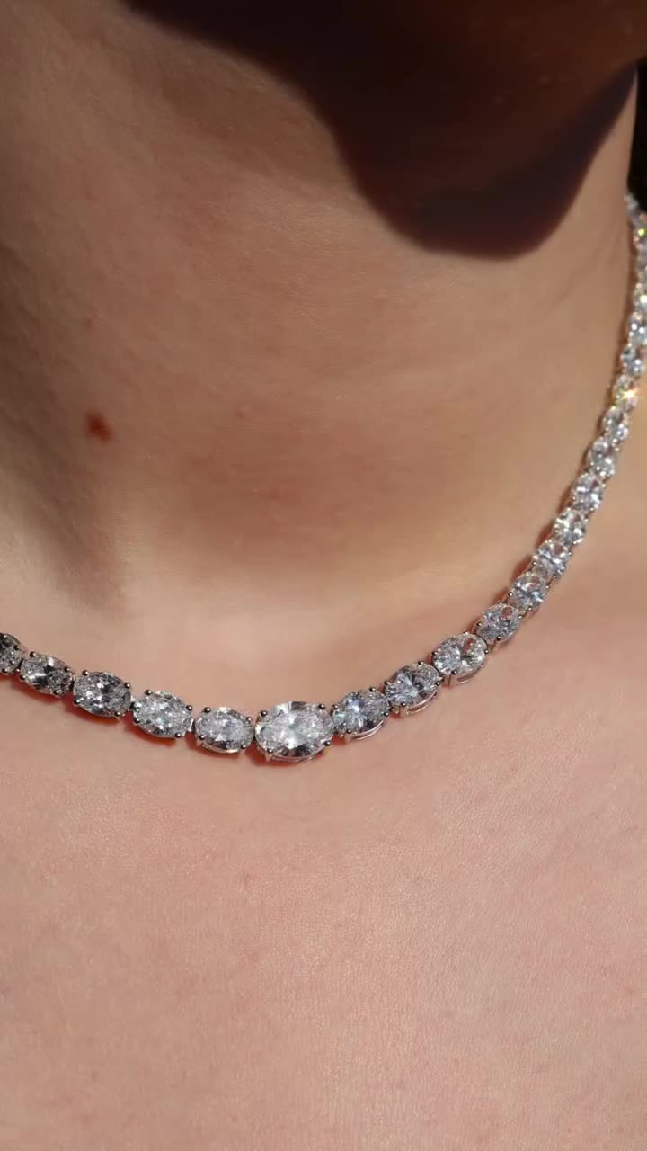 East west oval tennis necklace 💎