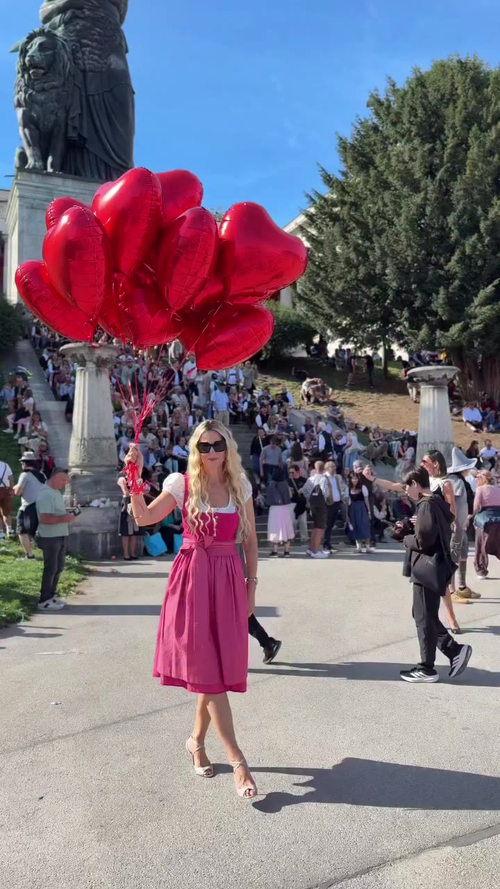 O“ zapft is ♥️♥️♥️ Werbung/ mein wunderschönes Dirndl ist von @dallertracht …