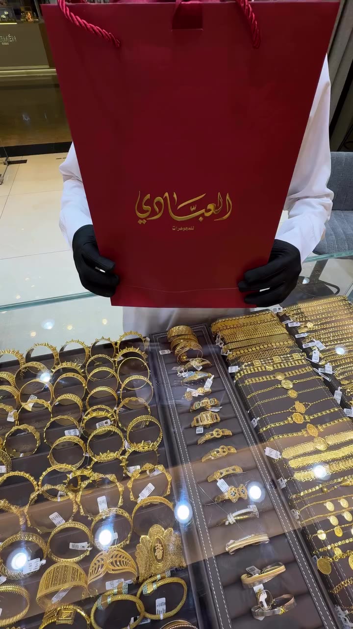 قطعه تحكي عن قمة الفخامه والابداع في عالم مجوهرات العبادي🌹💎