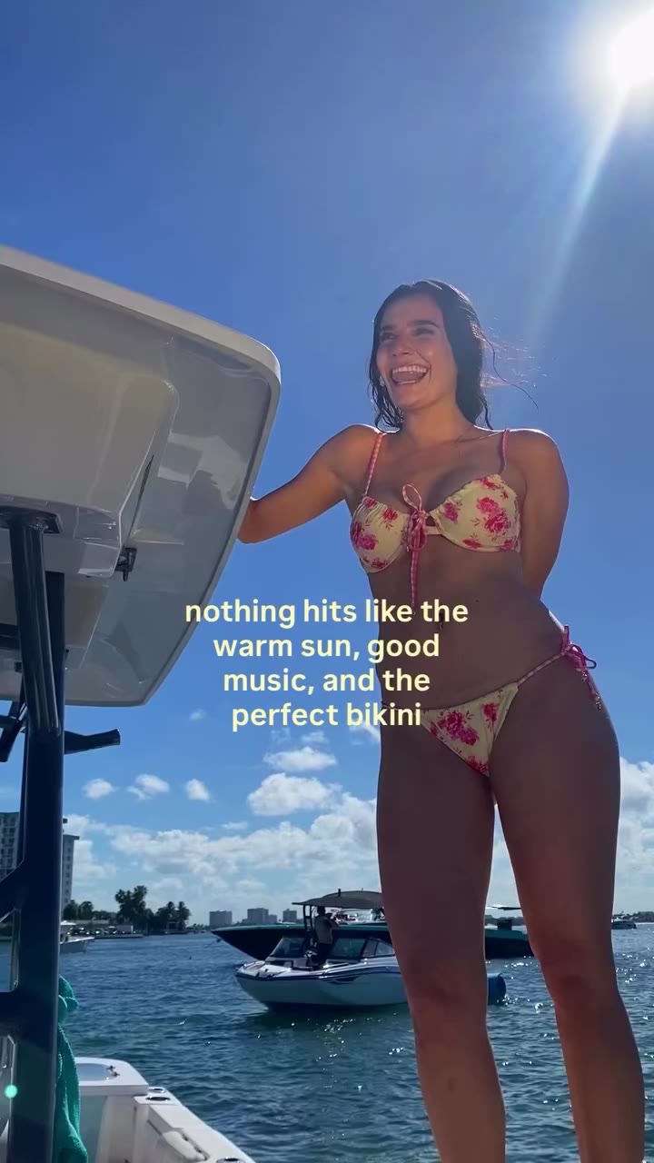 What could be better? #heatswimwear #florida #bikiniseason #summertime #bikini