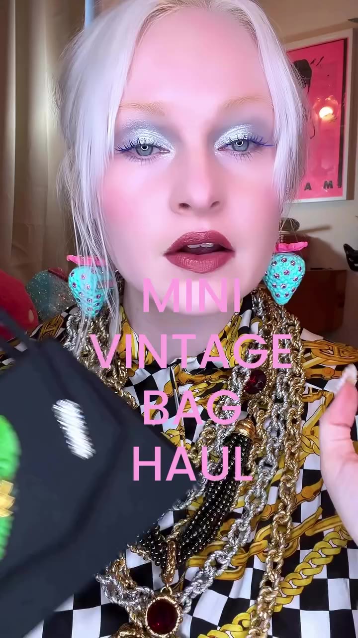 Mini vintage bag haul; all either unsigned or from brands you’ve never heard…