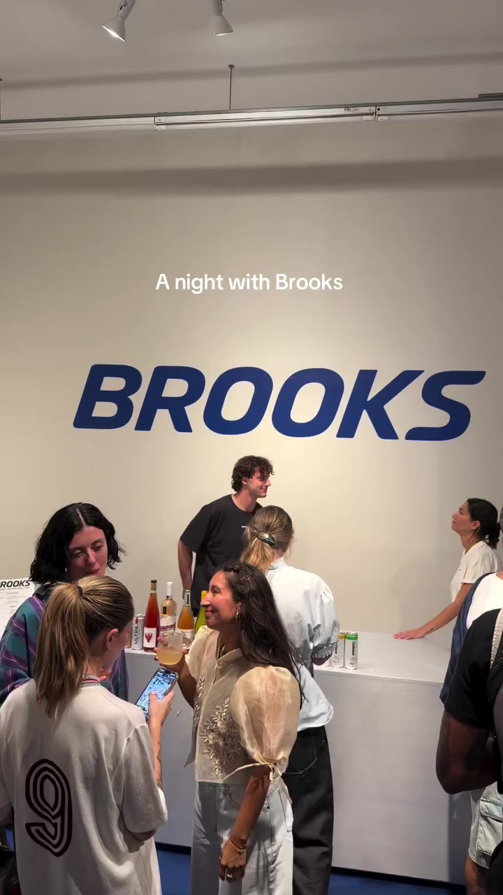 I ♥️ Brooks @brooksrunning thanks for having meeee #nyfw #styleinspo #fashion…