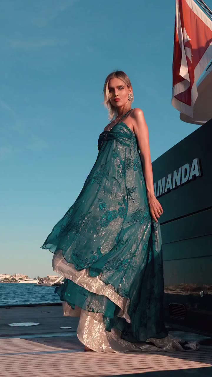 Happy so much to be welcomed on board of the luxurious 30m @ladyamandayacht…