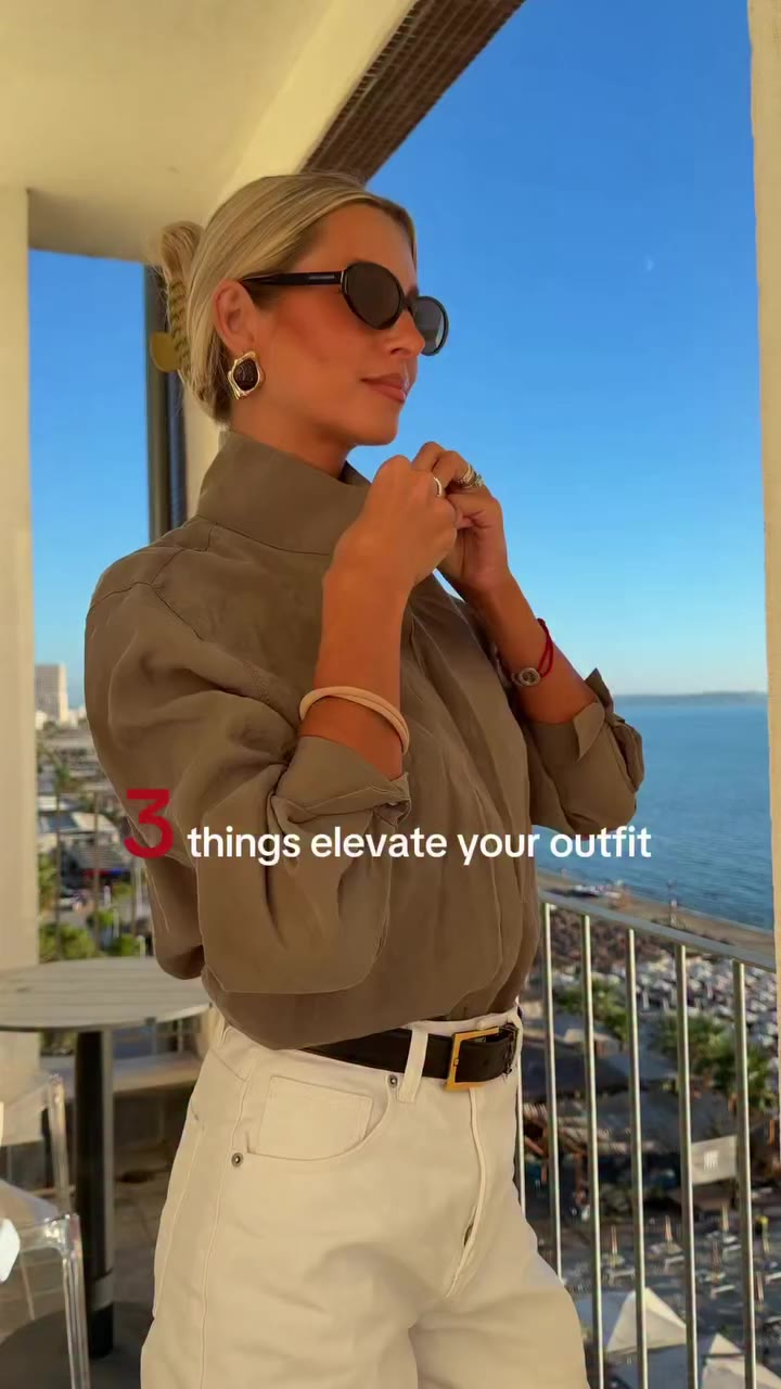 Elevate your look 🍍 #minimalistfashion