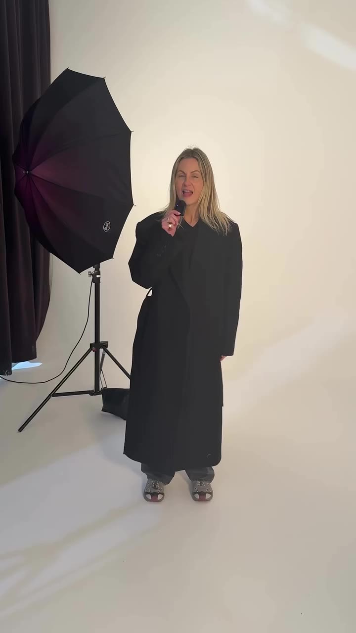 A little BTS from our latest shoot. Campaign, still life and a very full…