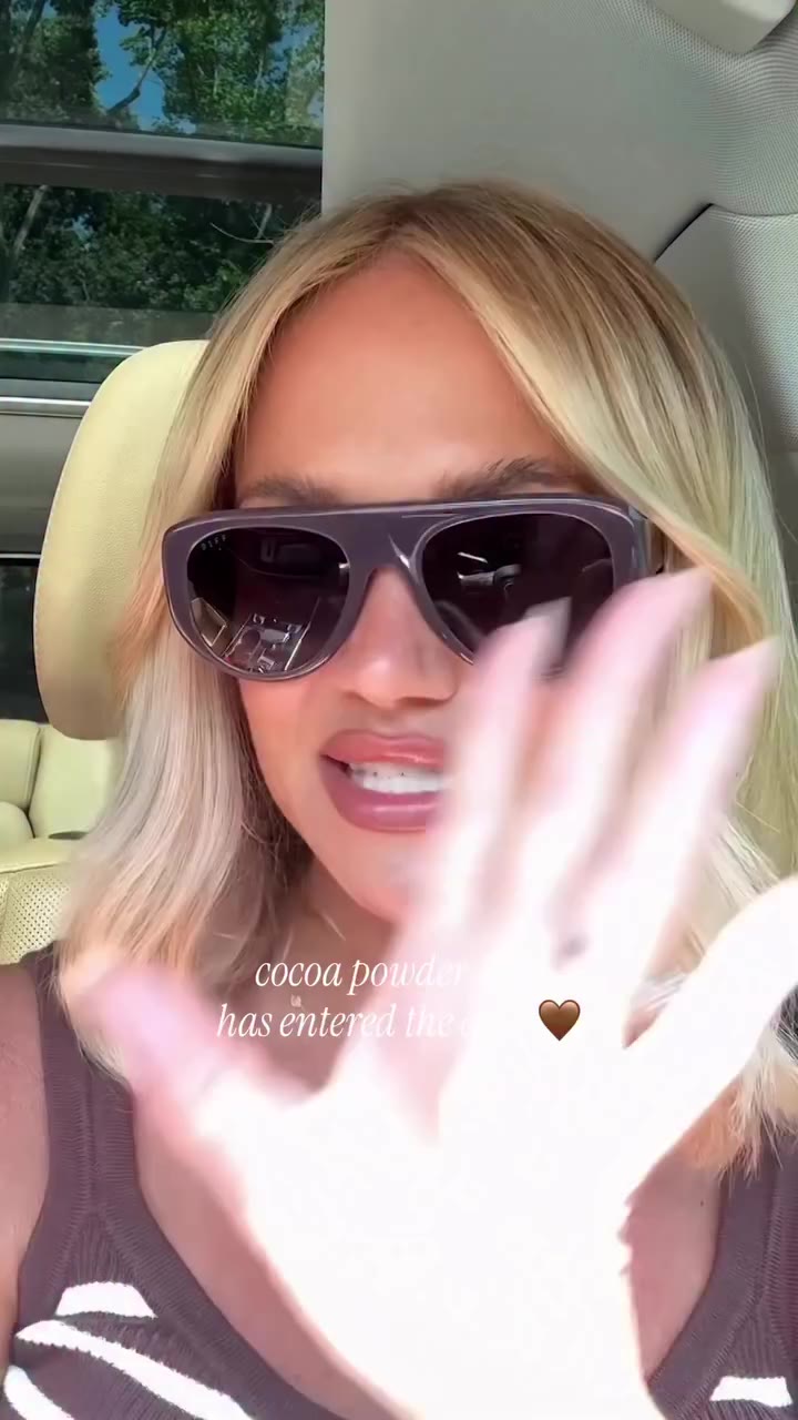 This new neutral has great taste 😏 Make fall extra sweet with cocoa powder…
