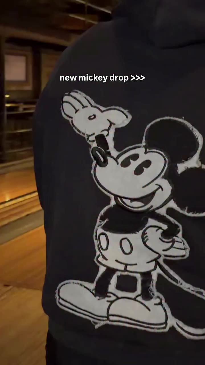 Carré just upgraded our Mickey style with some epic new pieces. Check out the…