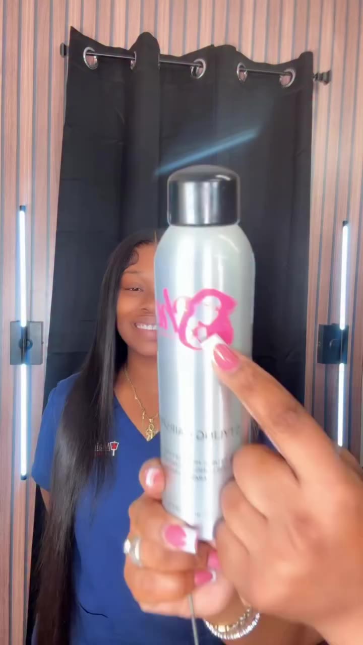 @stoneyunits using our Structural Hold Spray 😍😍 www.SheCurls.com