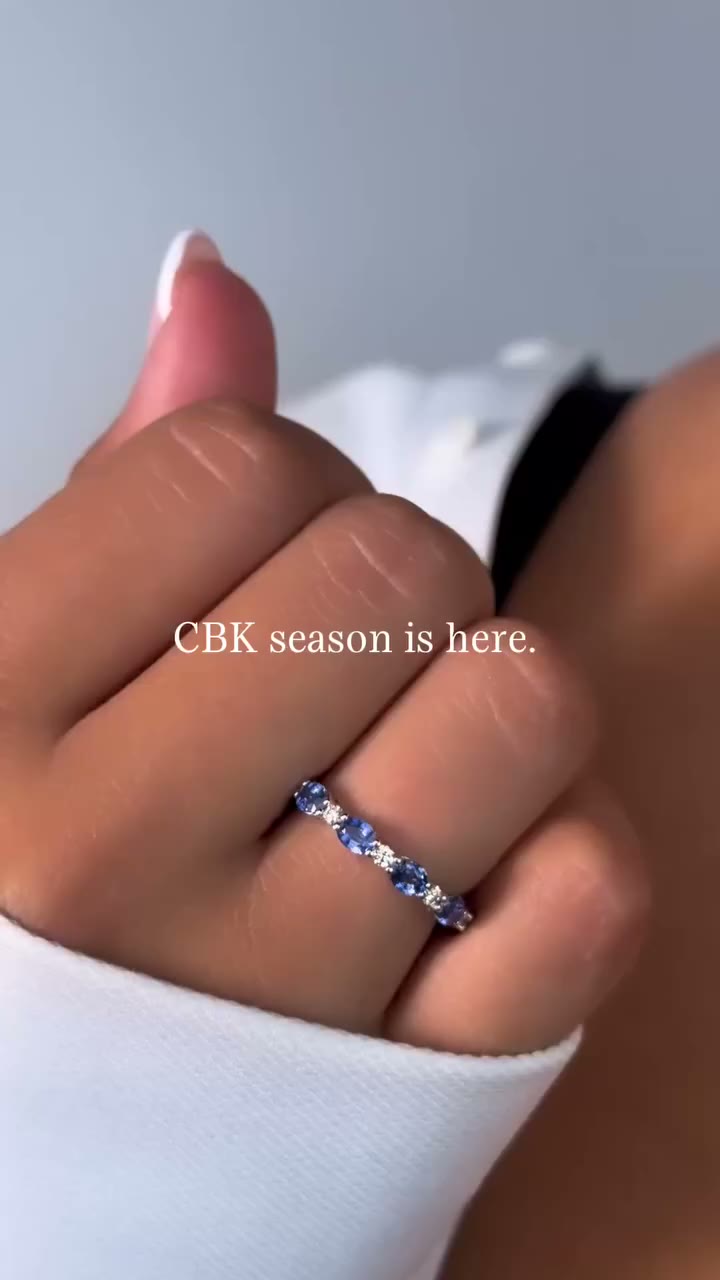 A familiar blue-and-white jewelry story, reinterpreted for now. 💙 Carolyn…