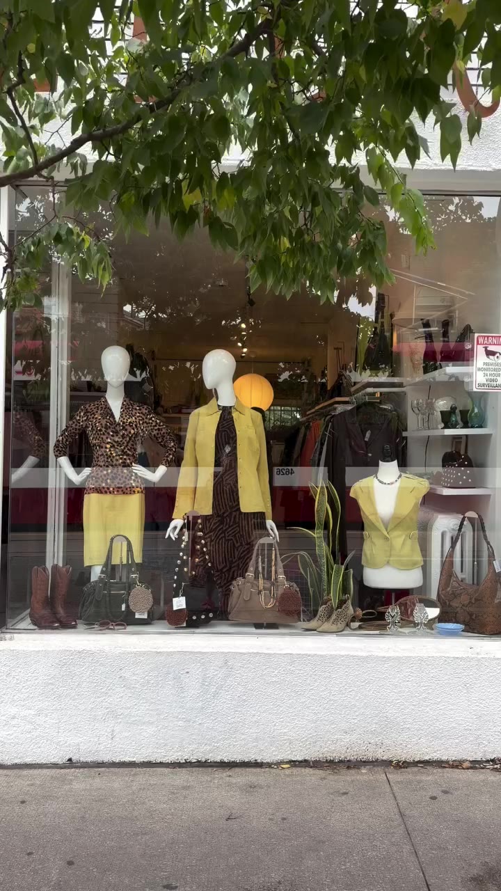 Fall Ready ➡️ 1317 Dundas west