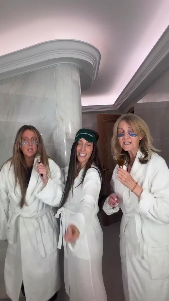 Celine Dion, Paris, 2026 with my mum and sister. A night to remember forever…