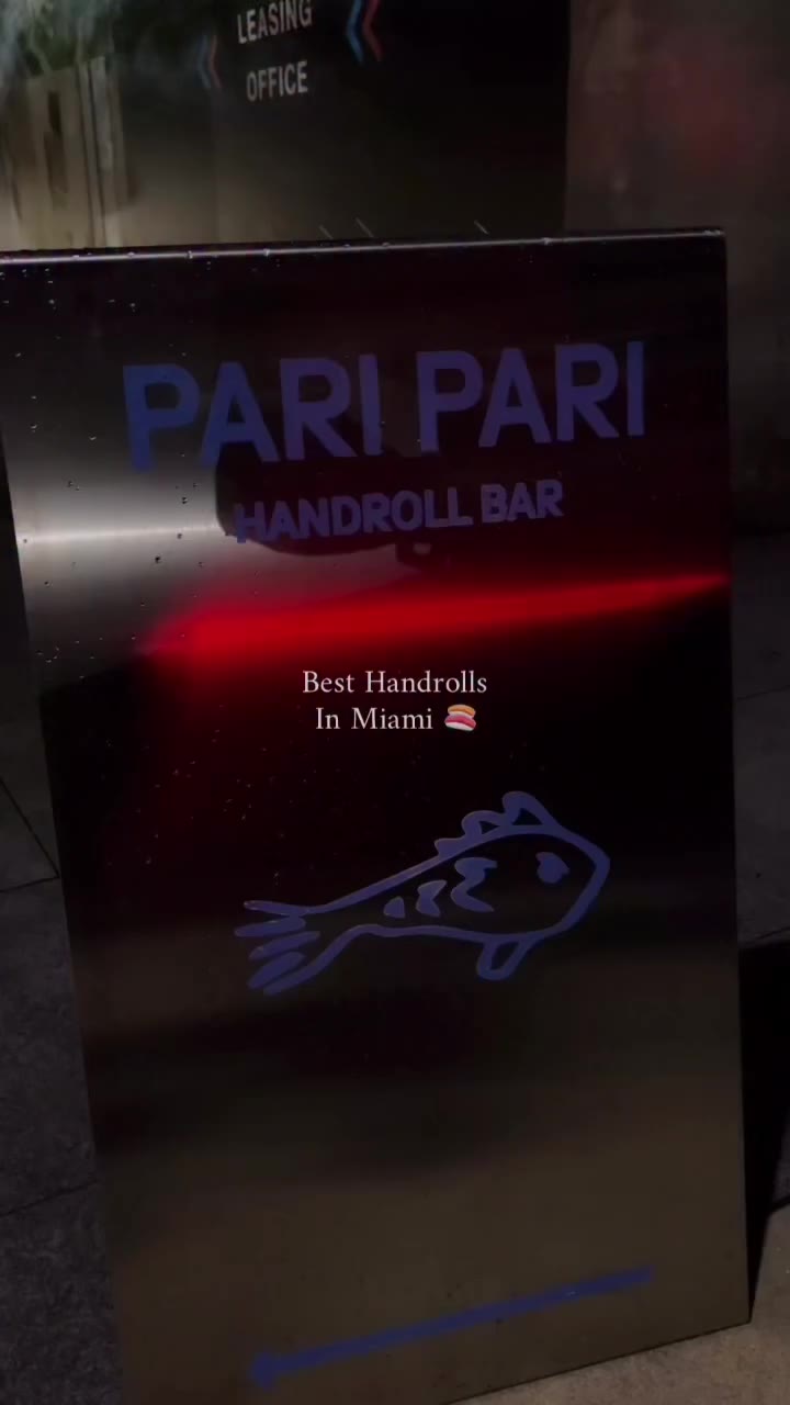 Handroll heaven @paripari_miami 🍣✨ 10/10 a must try, cannot wait to come…
