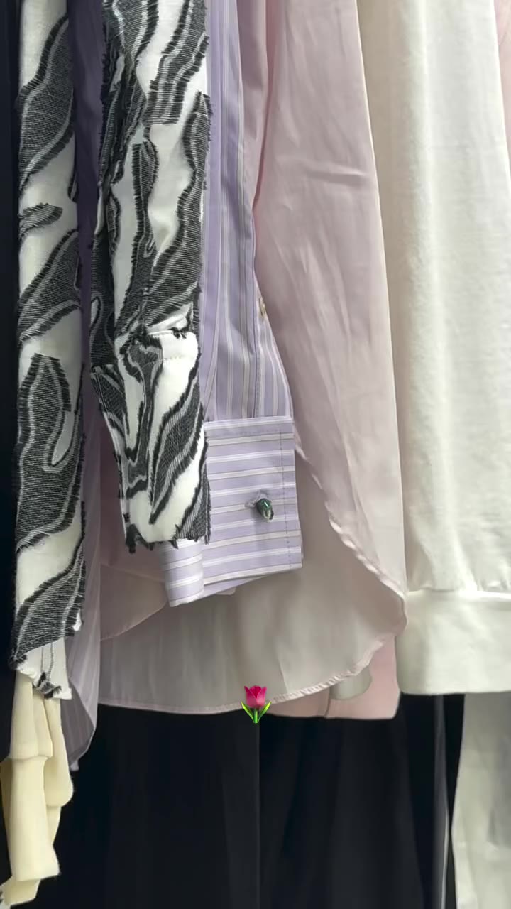 A little loose thread, a lot of charm. #ponti #ponti_tokyo #dueponti #26aw
